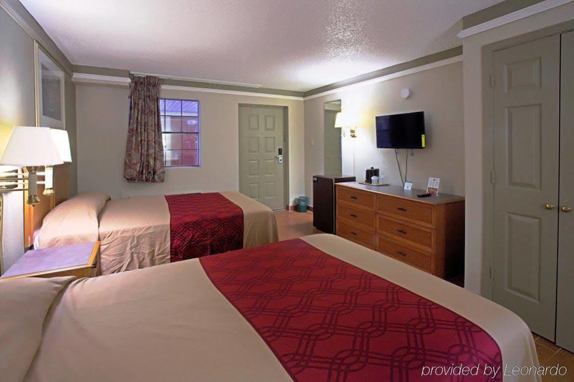 โฮเวิร์ด จอห์นสัน บาย วินด์แฮม แอตแลนตา คอลเลจ พาร์ค Hotel คอลเลจพาร์ค ภายนอก รูปภาพ